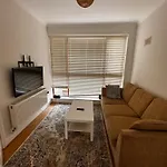 - Millfield Homestay Newbridge (Kildare)