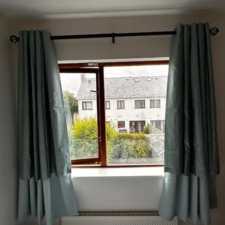Homestay - Millfield Newbridge (Kildare)