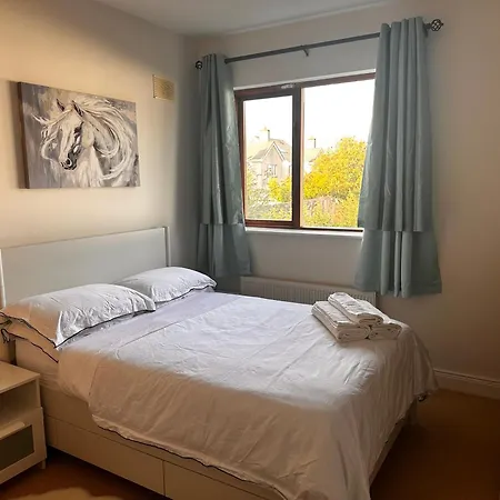 Проживание в семье - Millfield Ньюбридж